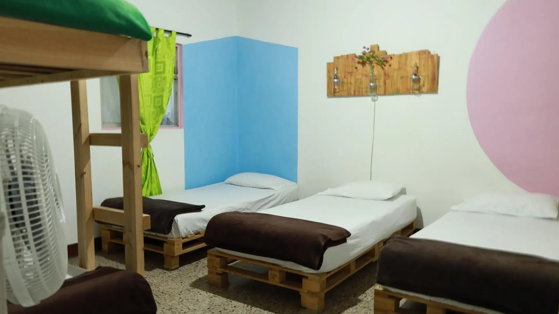 Hostal Rich Medellin 0*,  Colombia