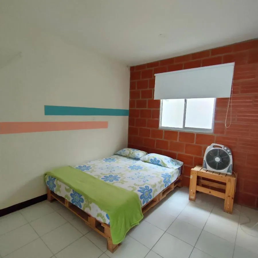 Hostal Rich Медельин Хостел